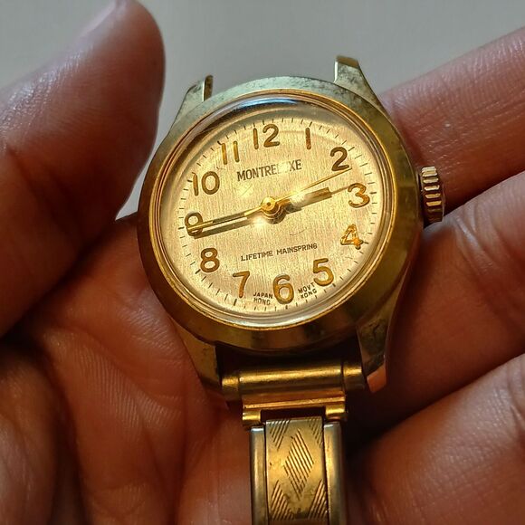 Vtg Montreluxe Women's Gold Tone Lifetime Main Spring Wind Up Watch Japan Movt - Picture 5 of 16